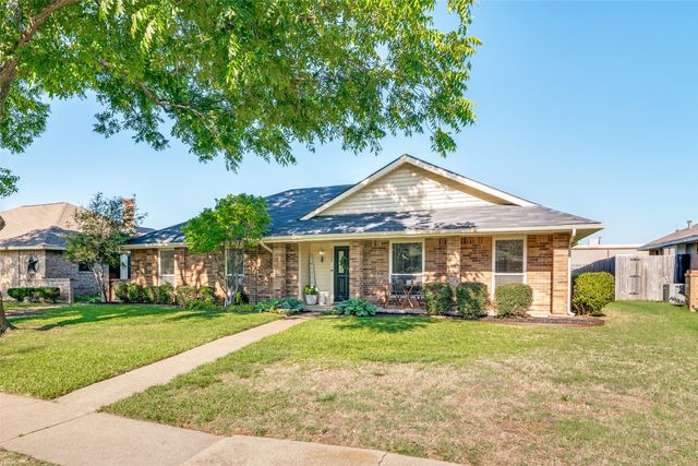 2309 Woodrow Way, Rowlett, TX 75088