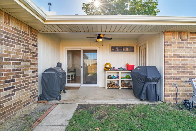 2309 Woodrow Way, Rowlett, TX 75088