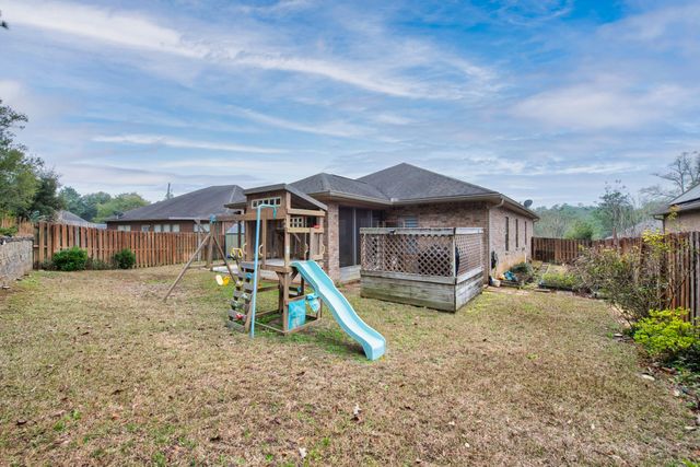 653 Red Fern Road, Crestview, FL 32536