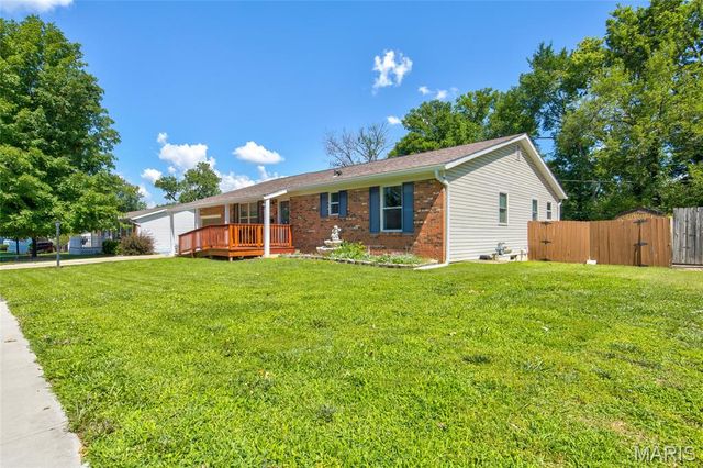 2424 Crislisa Drive, Alton, IL 62002