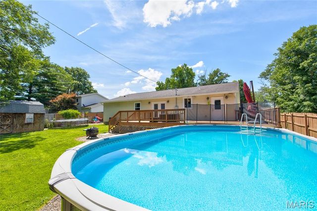 2424 Crislisa Drive, Alton, IL 62002