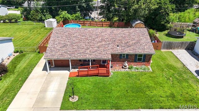 2424 Crislisa Drive, Alton, IL 62002