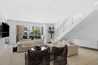 1034 NE 18th Ave 205, Fort Lauderdale, FL 33304