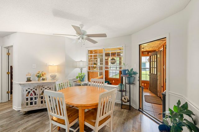 105 COUNTRYWOOD LN LN S, Oakland, TN 38060