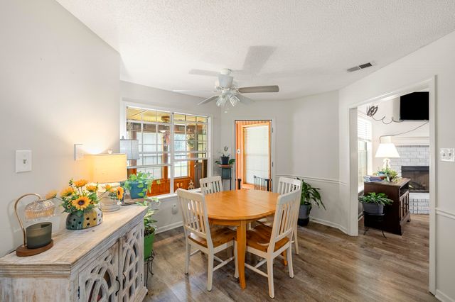 105 COUNTRYWOOD LN LN S, Oakland, TN 38060