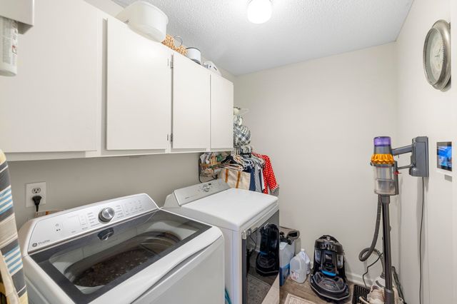 105 COUNTRYWOOD LN LN S, Oakland, TN 38060