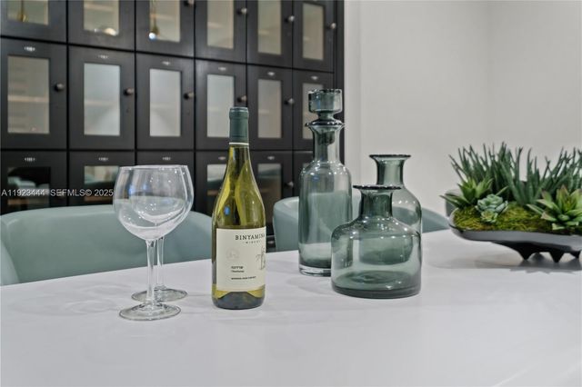 101 Diplomat Pkwy 0710, Hallandale Beach, FL 33009