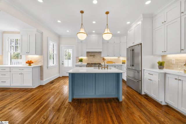 100 Overbrook Circle, Greenville, SC 29607