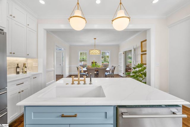 100 Overbrook Circle, Greenville, SC 29607