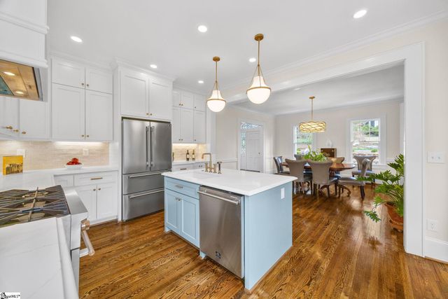 100 Overbrook Circle, Greenville, SC 29607