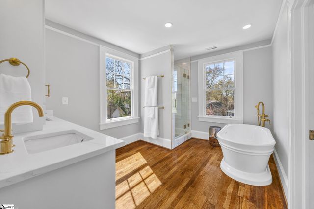 100 Overbrook Circle, Greenville, SC 29607