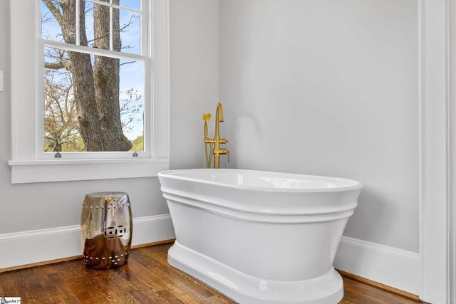 100 Overbrook Circle, Greenville, SC 29607