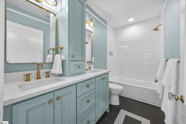 100 Overbrook Circle, Greenville, SC 29607