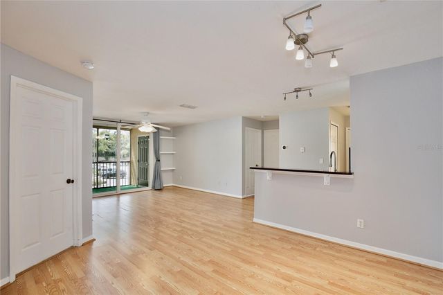 8825 LATREC AVENUE 6201, Orlando, FL 32819