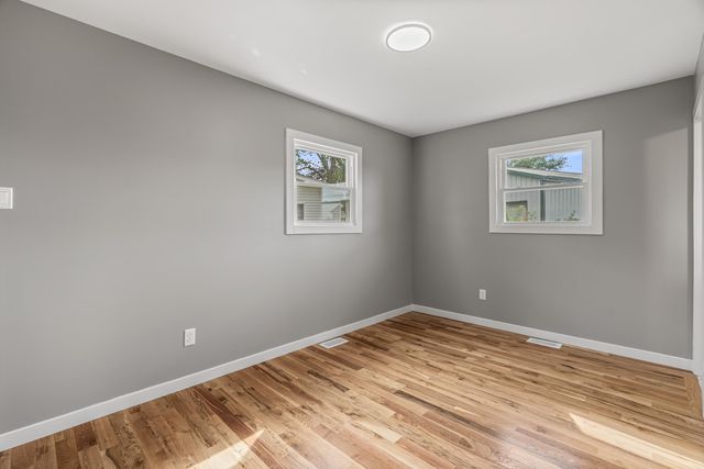 20 Elm Avenue, Hobart, IN 46342