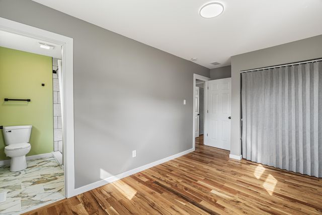 20 Elm Avenue, Hobart, IN 46342