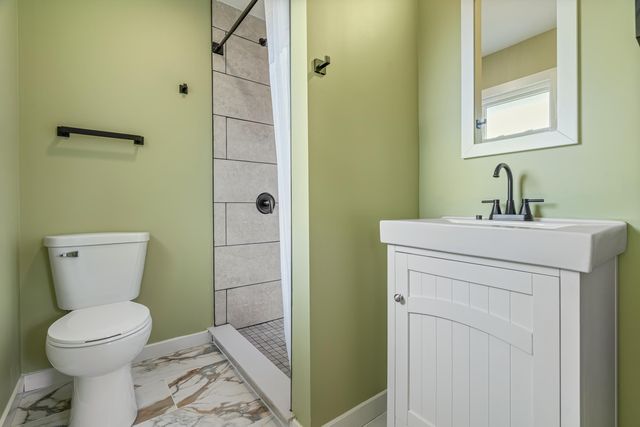 20 Elm Avenue, Hobart, IN 46342
