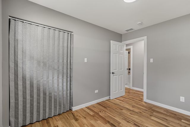 20 Elm Avenue, Hobart, IN 46342