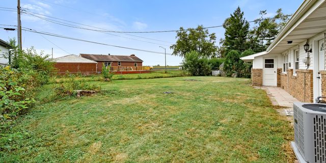 20 Elm Avenue, Hobart, IN 46342