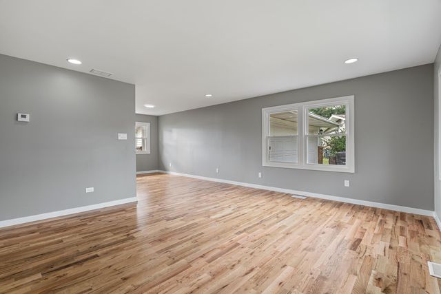 20 Elm Avenue, Hobart, IN 46342