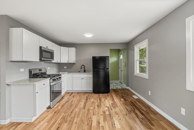 20 Elm Avenue, Hobart, IN 46342