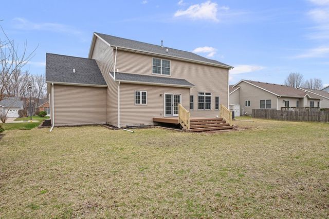 1338 W 61st Street, Davenport, IA 52806