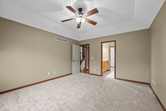 1338 W 61st Street, Davenport, IA 52806