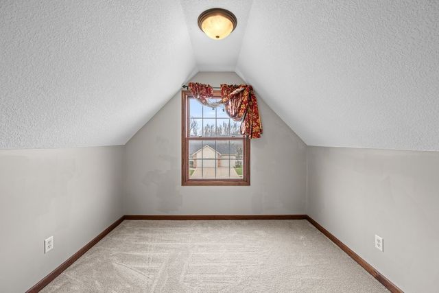 1338 W 61st Street, Davenport, IA 52806