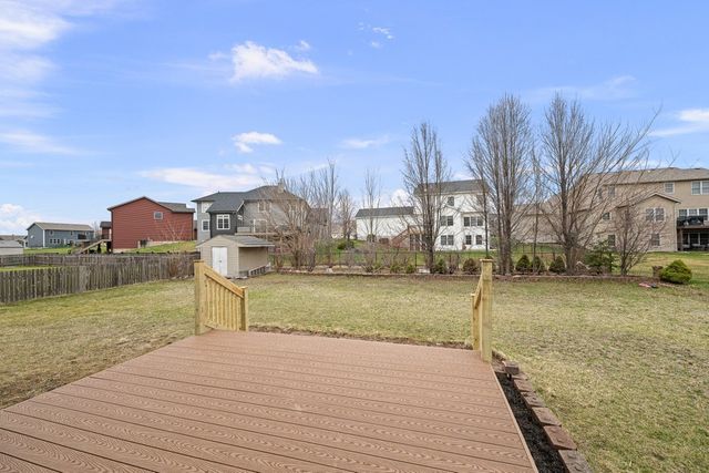 1338 W 61st Street, Davenport, IA 52806