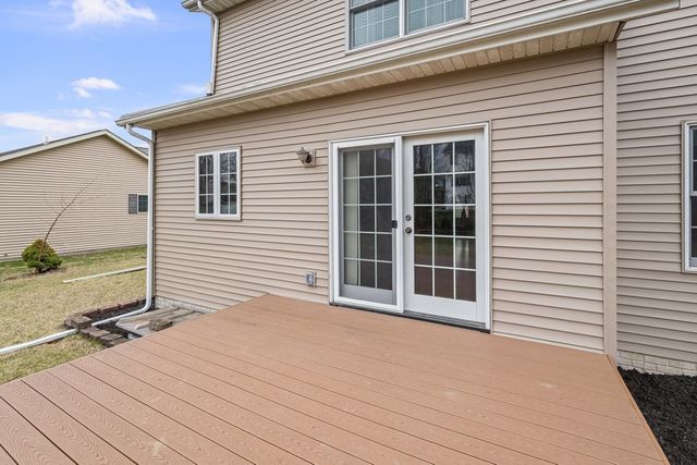 1338 W 61st Street, Davenport, IA 52806