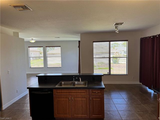 3800 20th ST W, Lehigh Acres, FL 33971