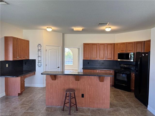 3800 20th ST W, Lehigh Acres, FL 33971