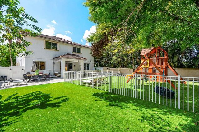 10223 Boca Vista Drive, Boca Raton, FL 33498