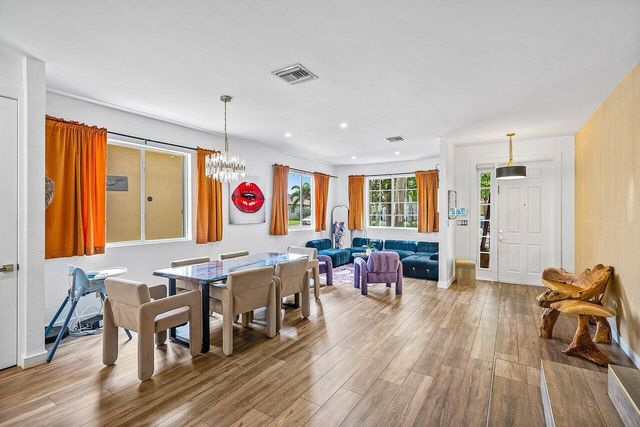 10223 Boca Vista Drive, Boca Raton, FL 33498