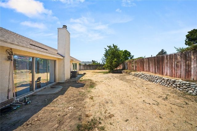 254 Hawthorne Street, Rialto, CA 92376