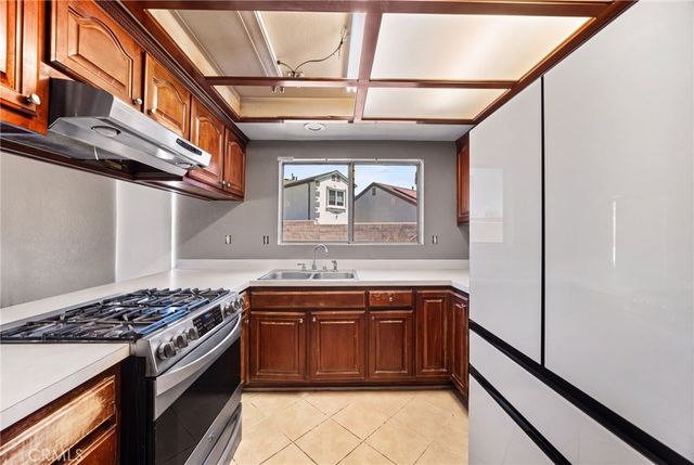 254 Hawthorne Street, Rialto, CA 92376