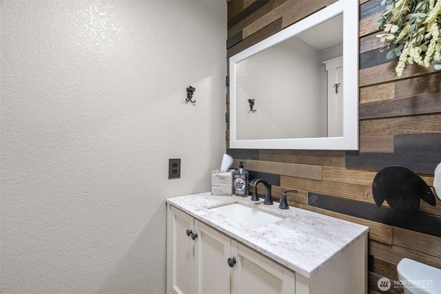 3594 Salmonberry Drive SE, Port Orchard, WA 98366