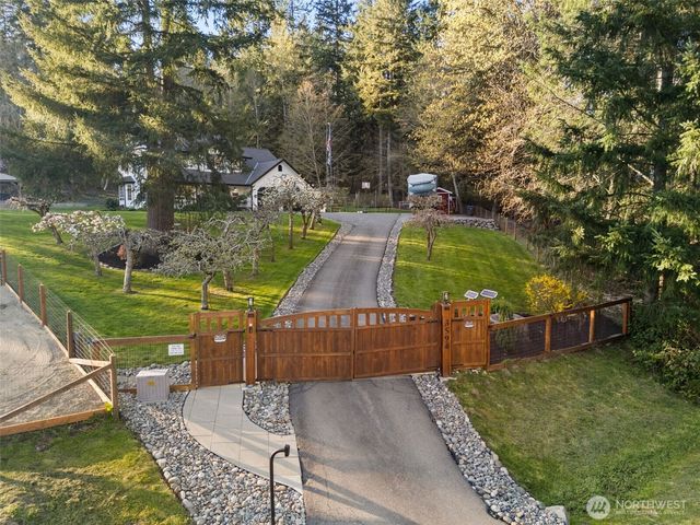 3594 Salmonberry Drive SE, Port Orchard, WA 98366