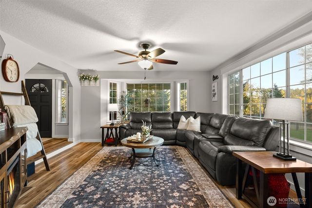 3594 Salmonberry Drive SE, Port Orchard, WA 98366
