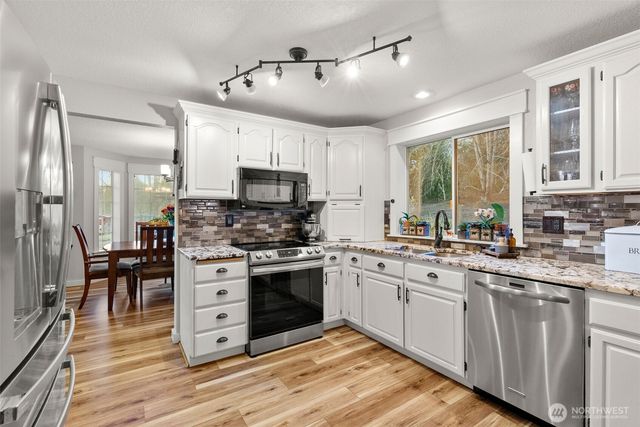 3594 Salmonberry Drive SE, Port Orchard, WA 98366