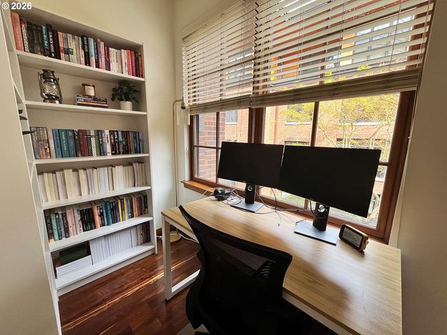 2335 Nw RALEIGH St A233, Portland, OR 97210