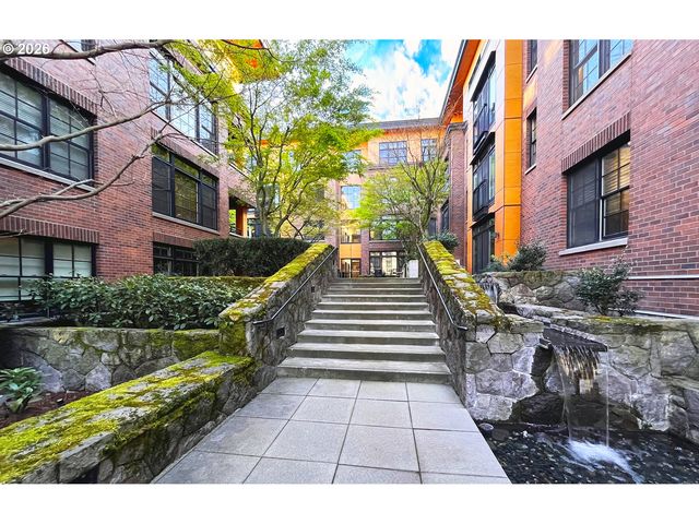 2335 Nw RALEIGH St A233, Portland, OR 97210