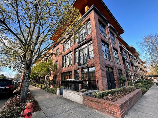 2335 Nw RALEIGH St A233, Portland, OR 97210