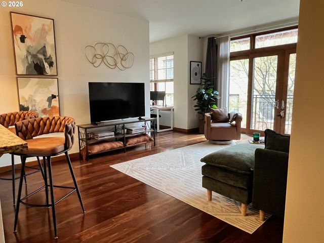 2335 Nw RALEIGH St A233, Portland, OR 97210