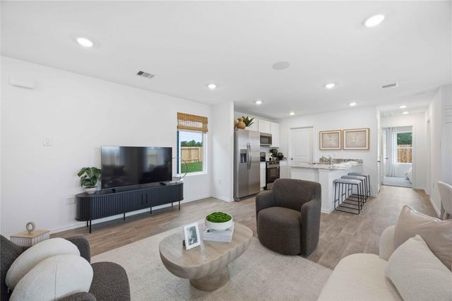 6005 Pineapple Street, Houston, TX 77048