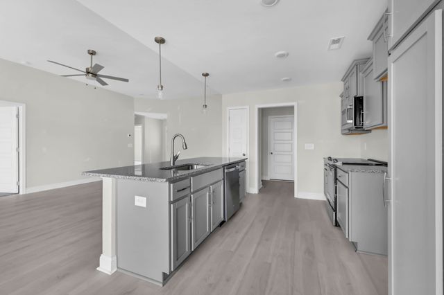 187 Donegal Dr, Clarksville, TN 37042