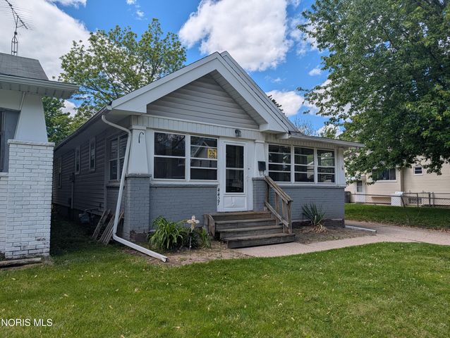 4427 Asbury Drive, Toledo, OH 43612