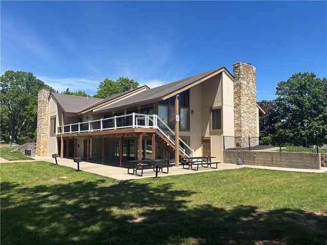 5305 NW 58TH Terrace, Kansas City, MO 64151