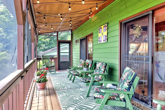 1347 Wipprecht Drive, Spruce Pine, NC 28777