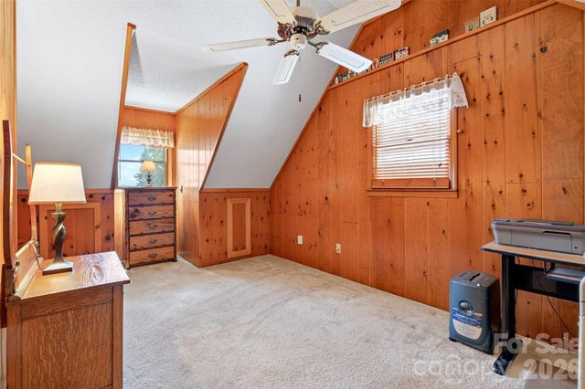 1347 Wipprecht Drive, Spruce Pine, NC 28777
